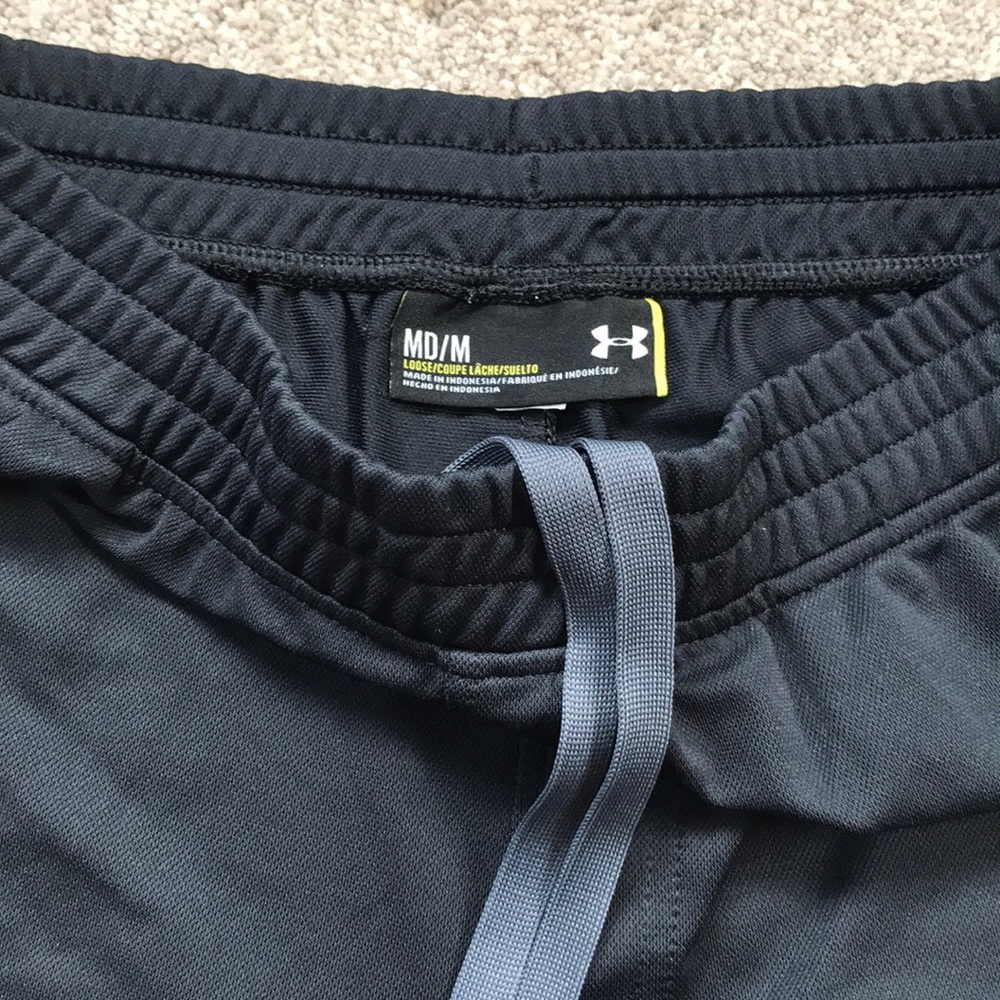 UNDER ARMOR Pants - Picture 7 of 7